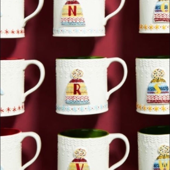 Bundled Up Monogram Mug Letter R - Picture 1 of 8